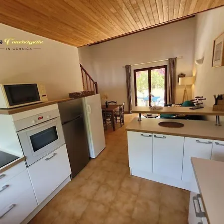 A Pied Familiale 10 Pers Corse Sud Porto Vecchio Semesterbostad *