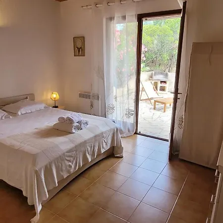 A Pied Familiale 10 Pers Corse Sud Porto Vecchio * Vardiola